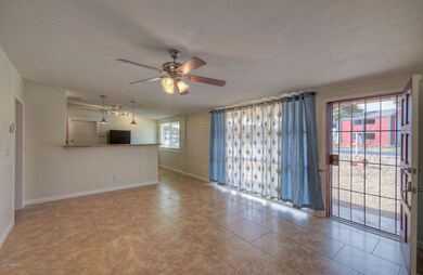 2937 E Osborn Rd Phoenix AZ-large-004-5-