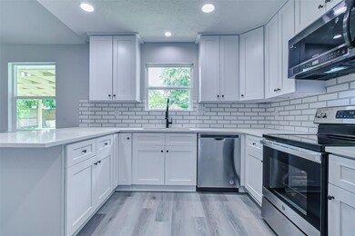 7415 Dew Mist Ln, Houston, TX 77095 - photo 3