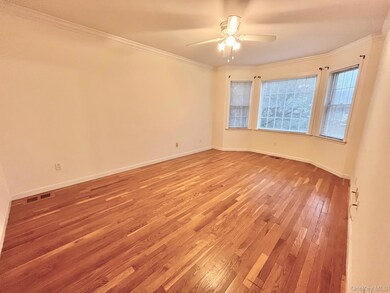 153 Montgomery Ave unit B, Scarsdale, NY 10583 - photo 3