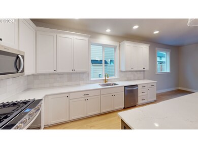 1013 NE 17th Ave unit L 12, Canby, OR 97013 - photo 6