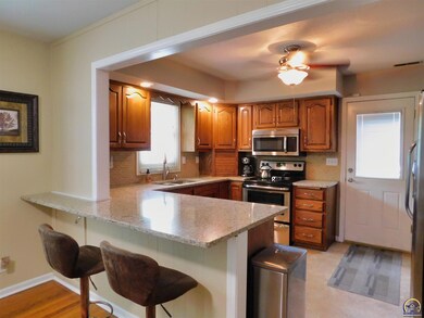 8029 SW 61st St unit Stop D, Topeka, KS 66610 - photo 6