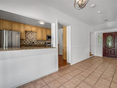 Foyer/Dining