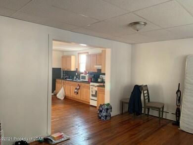 Kitchen/Living Rm 120