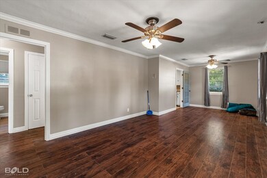 2704 E Cavett Dr, Shreveport, LA 71104 - photo 4