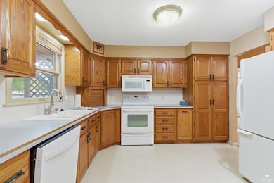 1828 Cassell Rd, Manhattan, KS 66502 - photo 6