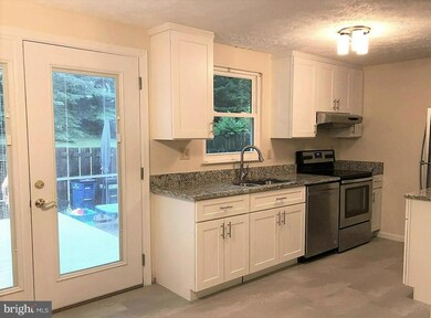 23 Dufief Ct, North Potomac, MD 20878 - photo 3