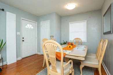 1440 E Glenwood Dr, Des Moines, IA 50320 - photo 5