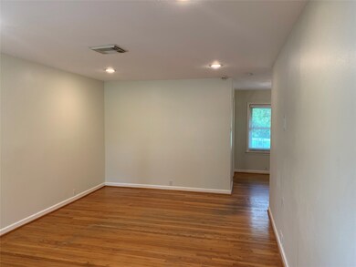 1403 Ansbury Dr, Houston, TX 77018 - photo 3
