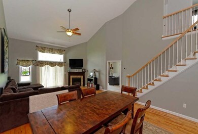28 Guiliana Cir, Troy, NY 12180 - photo 7