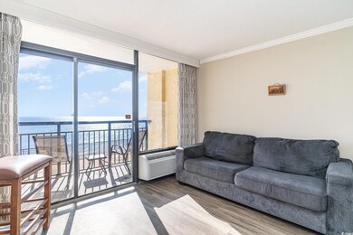 Living room with hardwood / wood-style floors, exp