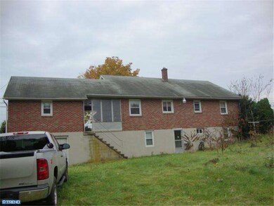 1091 Pottsville Pike, Shoemakersville, PA 19555 - photo 2