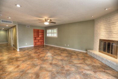 family room 2