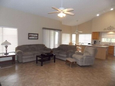 family room 3