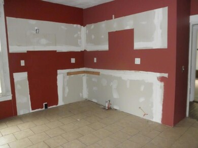 39 Pleasant St, Mechanic Falls, ME 04256 - photo 5