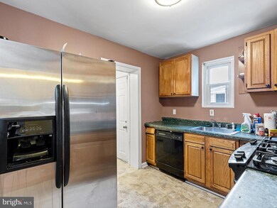 122 W 37th St, Wilmington, DE 19802 - photo 7