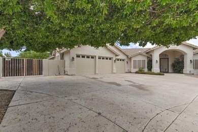 4664 E Downing Cir, Mesa, AZ 85205 - photo 5