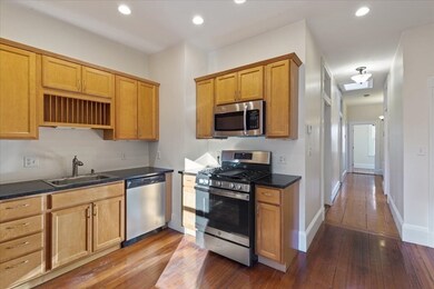 372 Mcgrath Hwy, Somerville, MA 02143 - photo 2