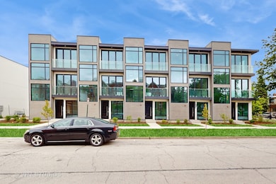 6342 Hennings Ct, Morton Grove, IL 60053 - photo 3