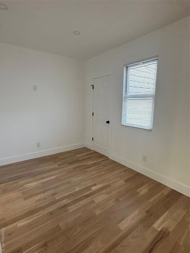 unlisted-address, Jamaica, NY 11416 - photo 4