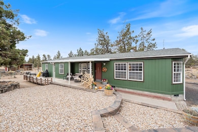 4967 NW 62nd St, Redmond, OR 97756 - photo 2