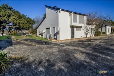 1101 Parkview Dr unit B15, Canyon Lake, TX 78133 - photo 2