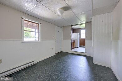 521 Concord Ln, Columbia, PA 17512 - photo 7