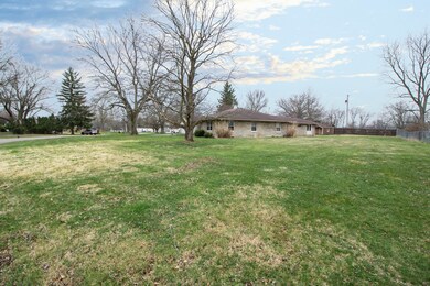 515 Vermillion Ct, Anderson, IN 46012 - photo 7