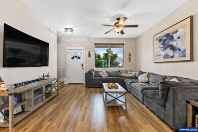 1202 Albatross Ct, Sweet Home, OR 97386 - photo 7