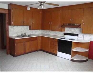 5-7 Highland Ave unit A, Chicopee, MA 01013 - photo 2