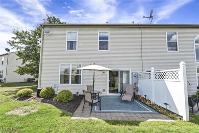 8581 Dunham Dr, Olmsted Falls, OH 44138 - photo 5