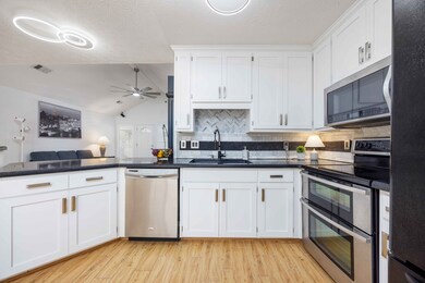 5453 Lakepointe Ct, Columbus, GA 31907 - photo 5