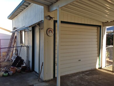 1089 Eagle Nest Garage CloseUp