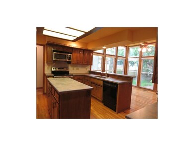 15315 W 93rd Terrace, Lenexa, KS 66219 - photo 3