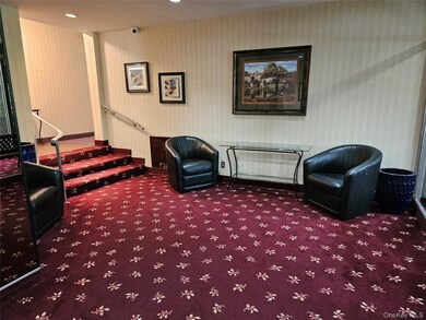 463 Summit Ave unit 2F, Cedarhurst, NY 11516 - photo 2