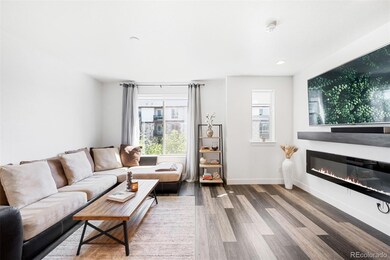 2513 N Newark Ct, Aurora, CO 80010 - photo 5