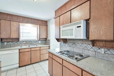 849 Edgehill Dr, Hurst, TX 76053 - photo 7