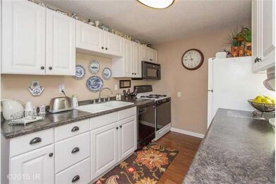 2301 SE 6th St, Des Moines, IA 50315 - photo 4