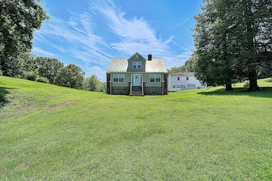 77 Mountain Pass Rd, Blue Ridge, VA 24064 - photo 6