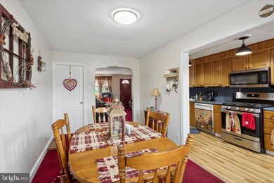 1050 Cedarwood Rd, Glenolden, PA 19036 - photo 6