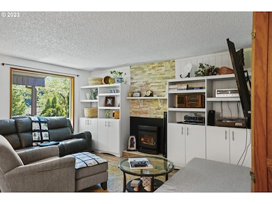 2289 Ridgeway Dr, Eugene, OR 97401 - photo 3