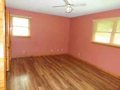 1160 Narrows Rd, Shelbyville, TN 37160 - photo 6