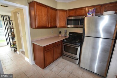 203 Maryland Ave, Towson, MD 21286 - photo 5