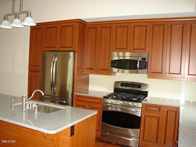 444 E Putnam Ave unit 1, Cos Cob, CT 06807 - photo 3