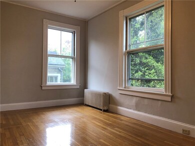 7 Mount Vernon St unit 2, Newport, RI 02840 - photo 6