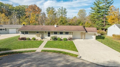 301 Hillcrest Ct, Sidney, OH 45365 - photo 4