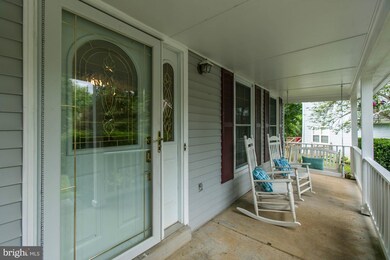 15353 Edgehill Dr, Dumfries, VA 22025 - photo 2