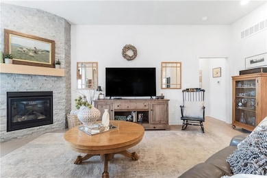 3116 SW Arbortree Dr, Lees Summit, MO 64082 - photo 6