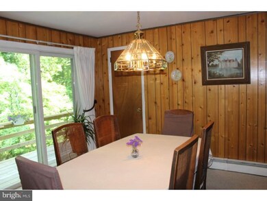 1004 Summit Ave, Schwenksville, PA 19473 - photo 4