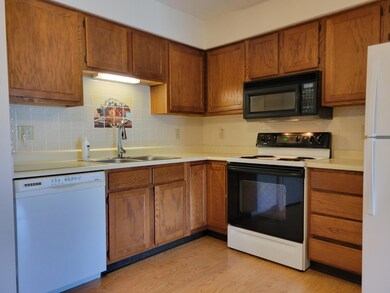 Eat-in Kitchen