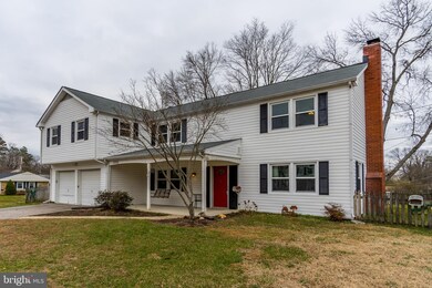 12305 Rustic Hill Dr, Bowie, MD 20715 - photo 2